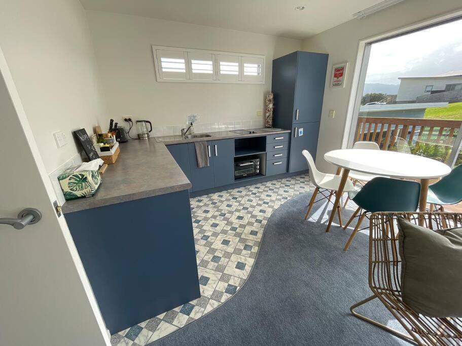 The Blue Beach House Mangawhai Eksteriør bilde