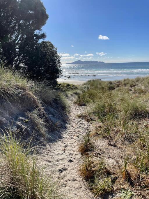 The Blue Beach House Mangawhai Eksteriør bilde